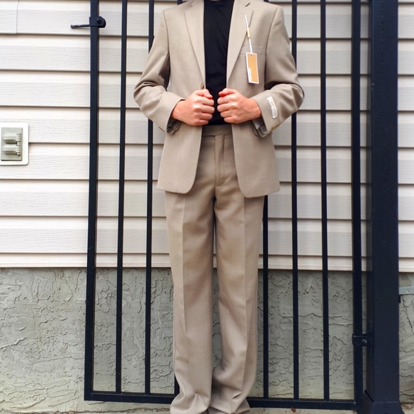 Michael Kors Boys 2-piece Suit - Picture 1 of 6